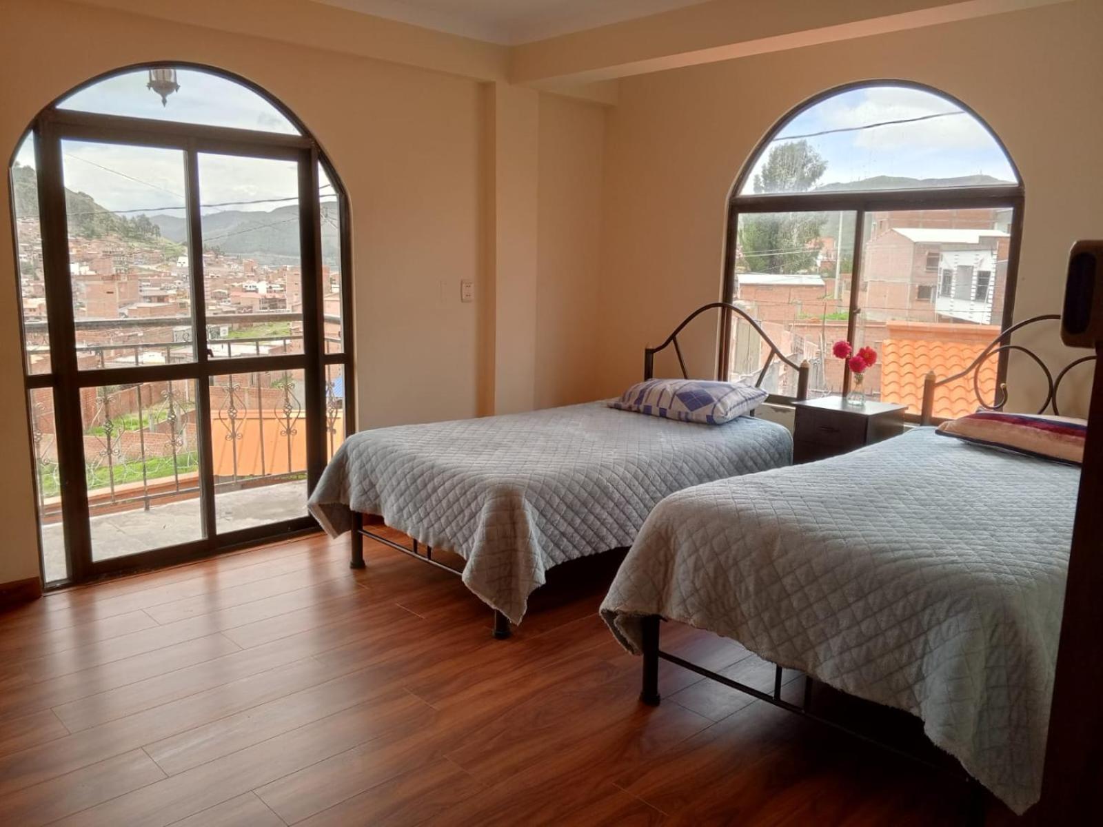 Villa Bella Copacabana Copacabana  Luaran gambar